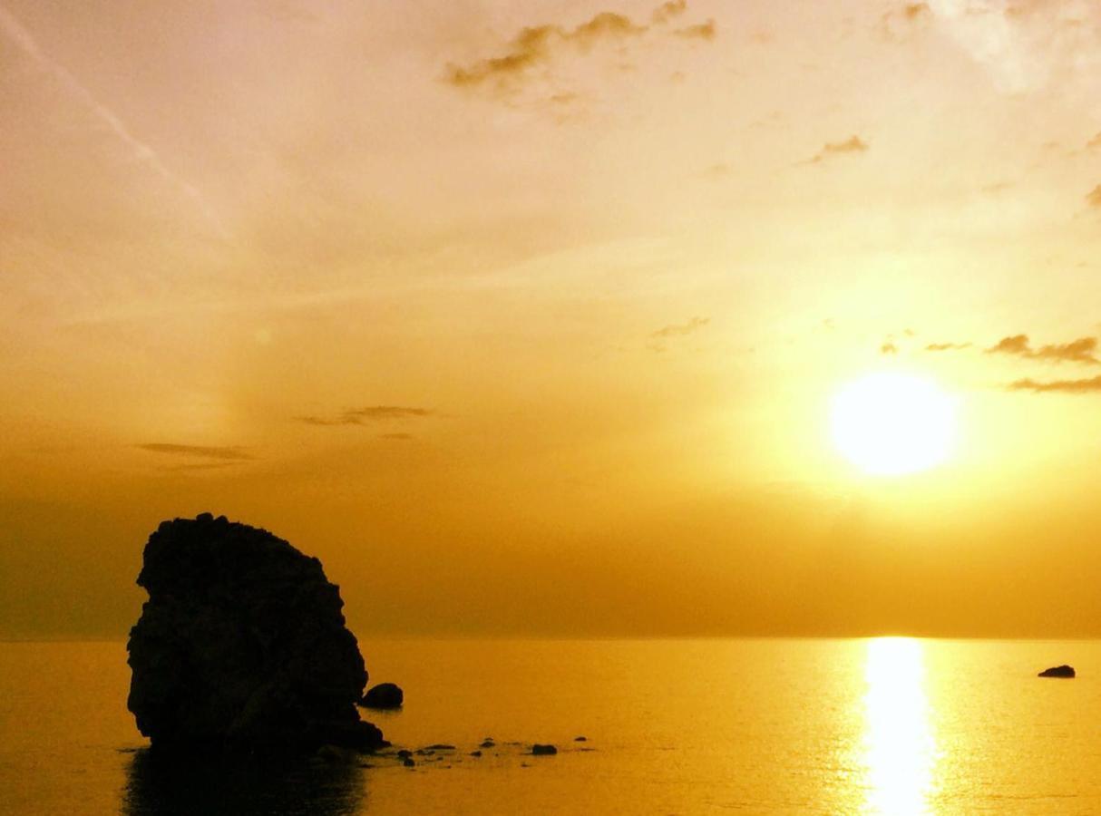 Bed and Breakfast A Due Passi Dal Mare Acquappesa Exterior foto